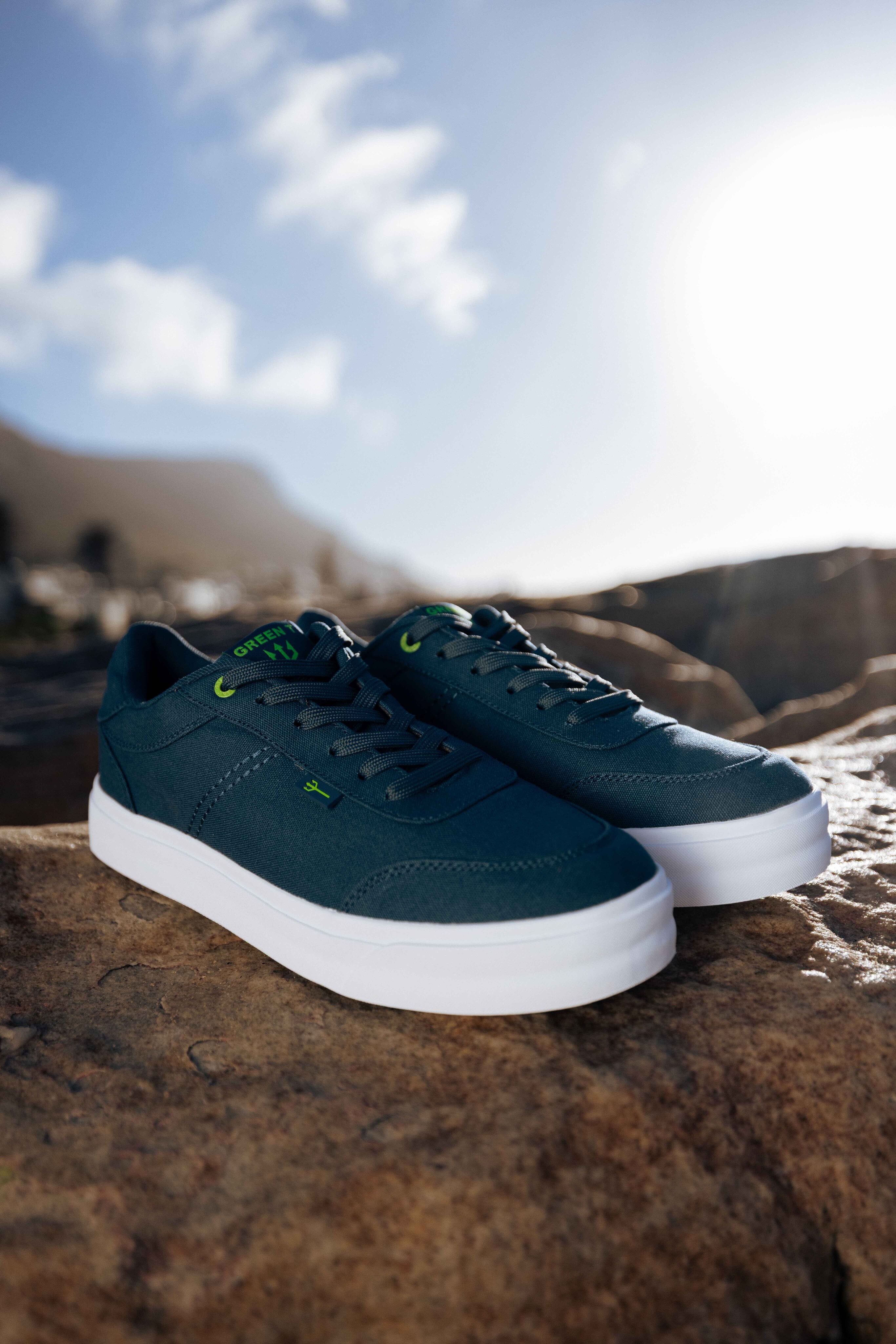 Coastal Cruiser - Teal Blue