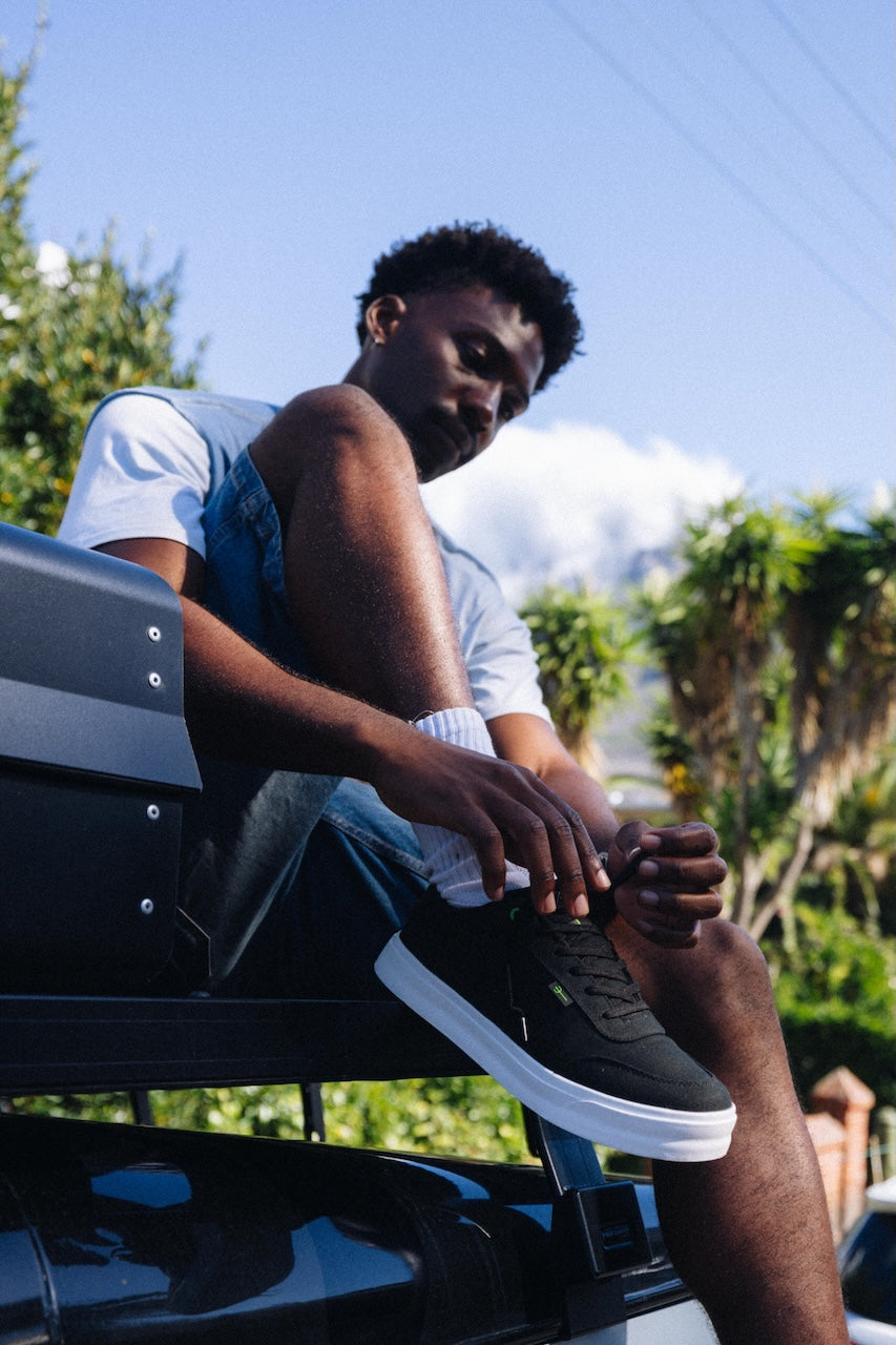 Coastal Cruiser - Black